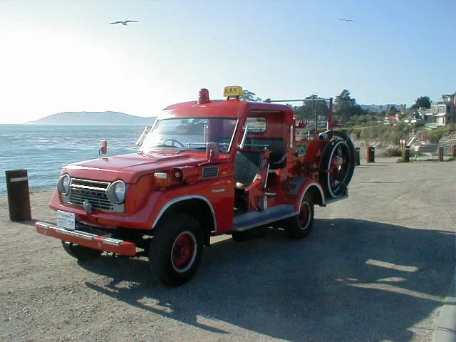 Landcruiserfiretruck2.webp