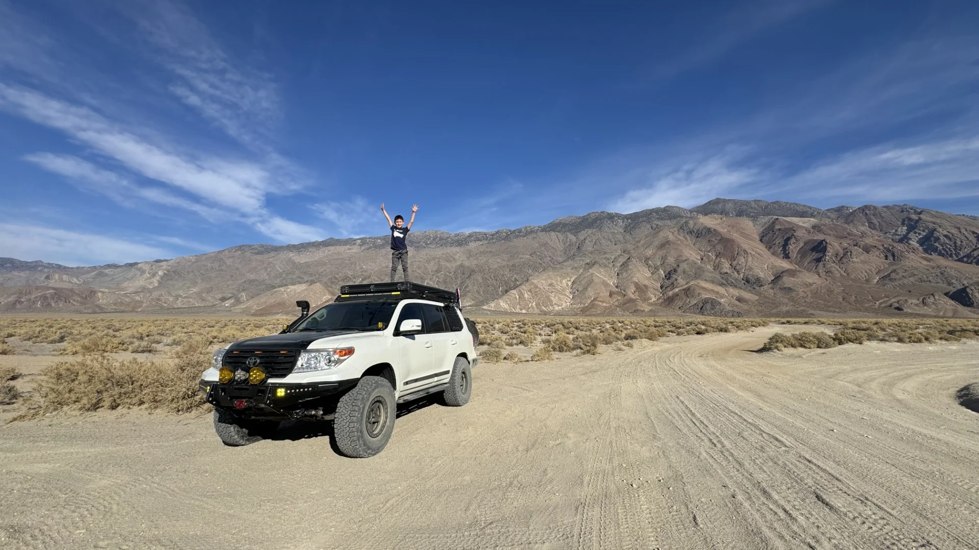 LC 200 desert Benny.webp