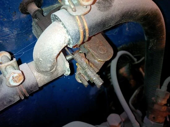 LC-20150329-048 - Dash Heat Cable Switch Removal Pic 5 (Mud).webp