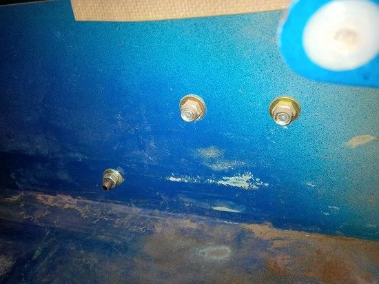 LC-20150329-076 - Fuel Control Relay Removal Pic 3 (Mud).webp