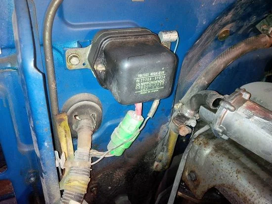 LC-20150329-099 - Voltage Regulator Removal Pic 1 (Mud).webp