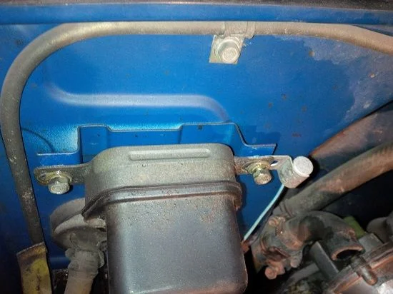 LC-20150329-102 - Voltage Regulator Removal Pic 4 (Mud).webp