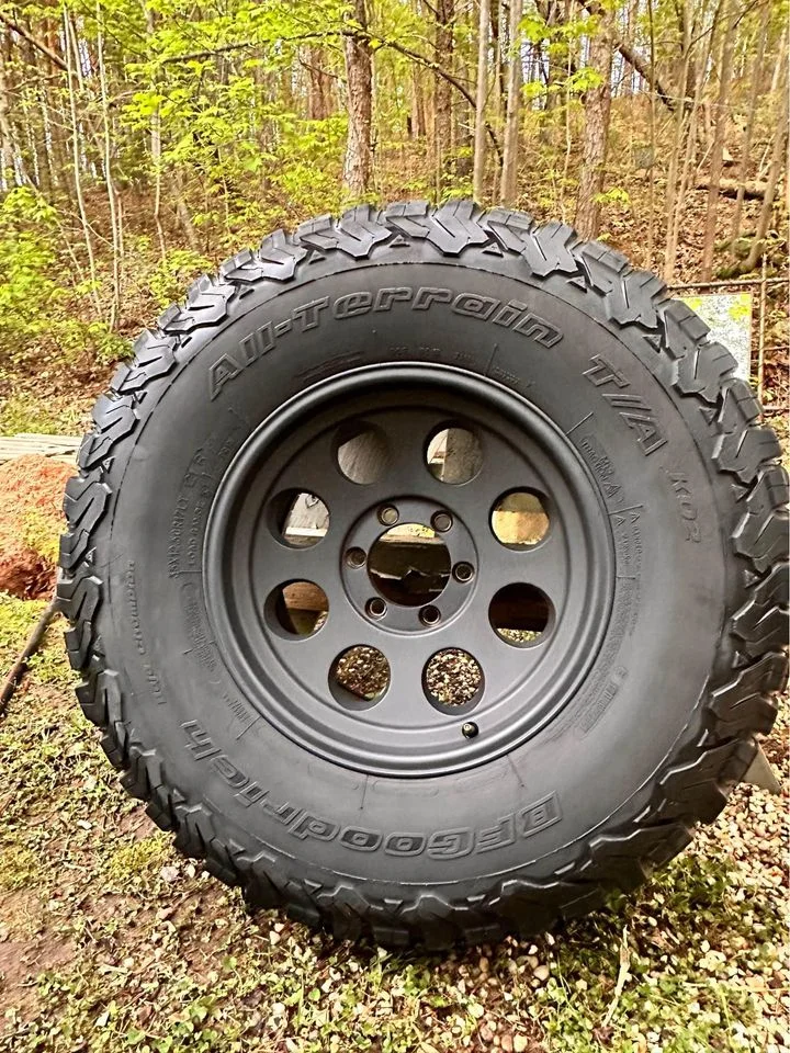 LC wheel 17x9 -6-2.jpg