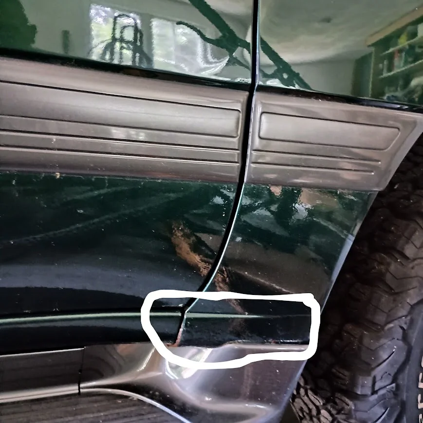 LC100 Fender rust.webp