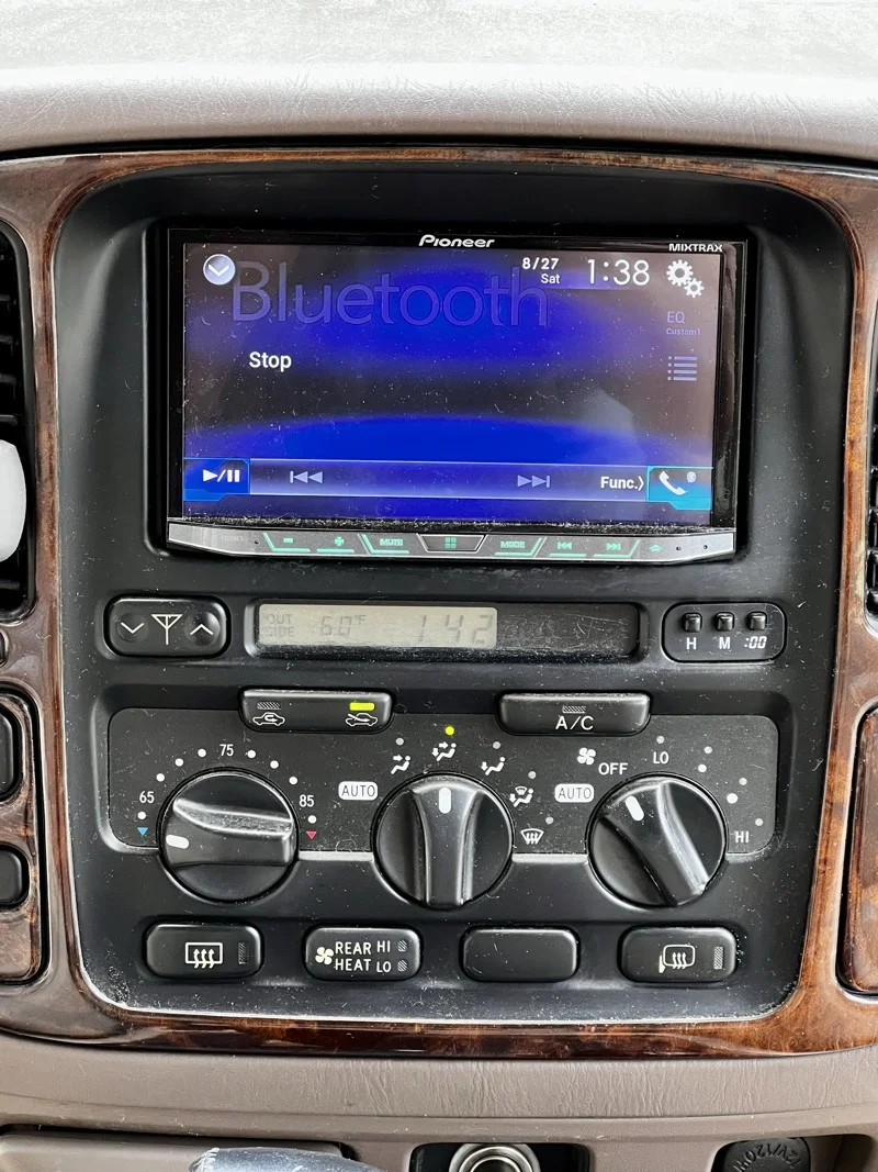 LC_Headunit-1.webp