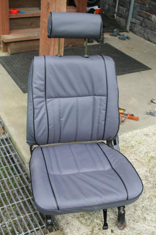 LCR seat0001.jpg