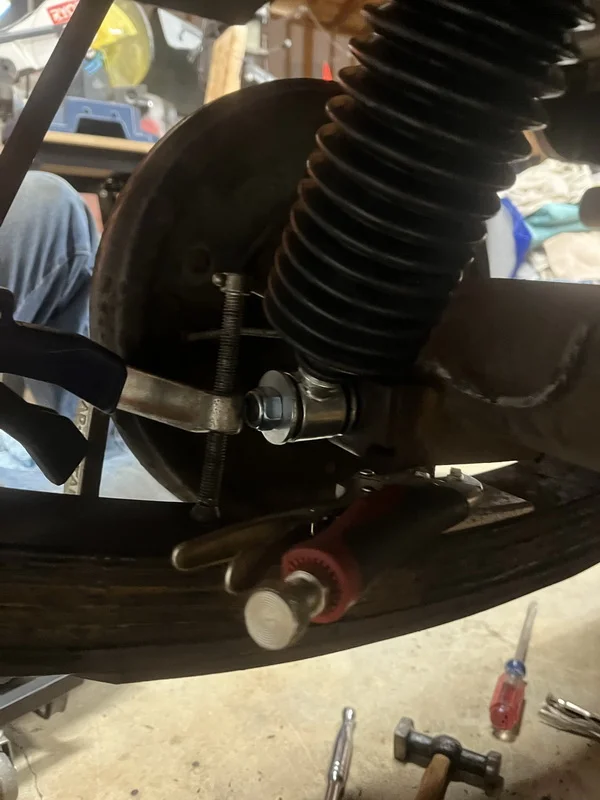Leaf Center Bolt.webp