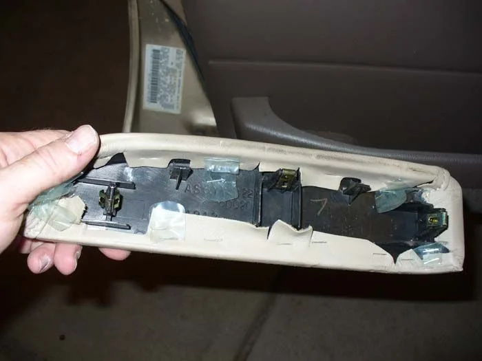 Leather Instal arm and Headrest 012.webp