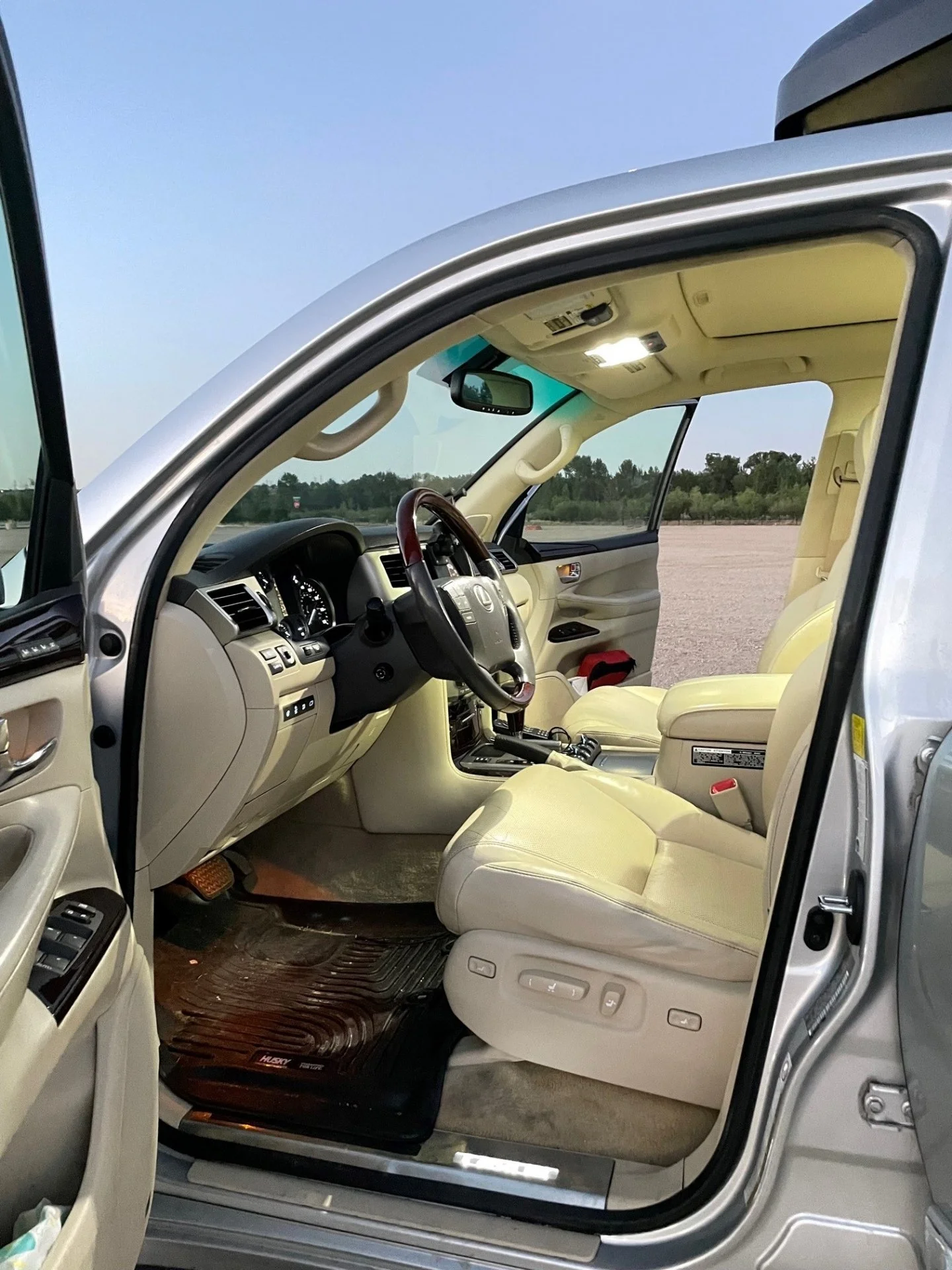 LED = Front Seats.jpg