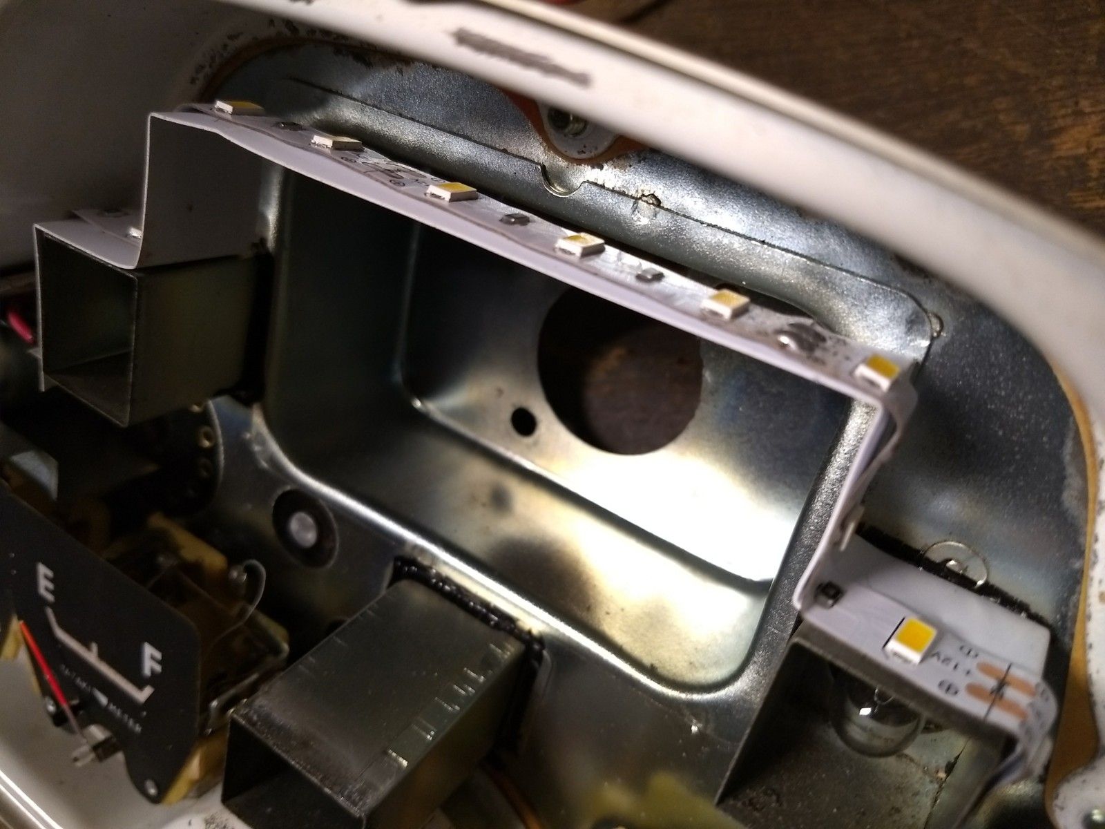 leds on frame 1.jpg