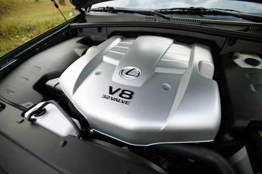 lexus-gx-engine-compartment-0-381807.jpg