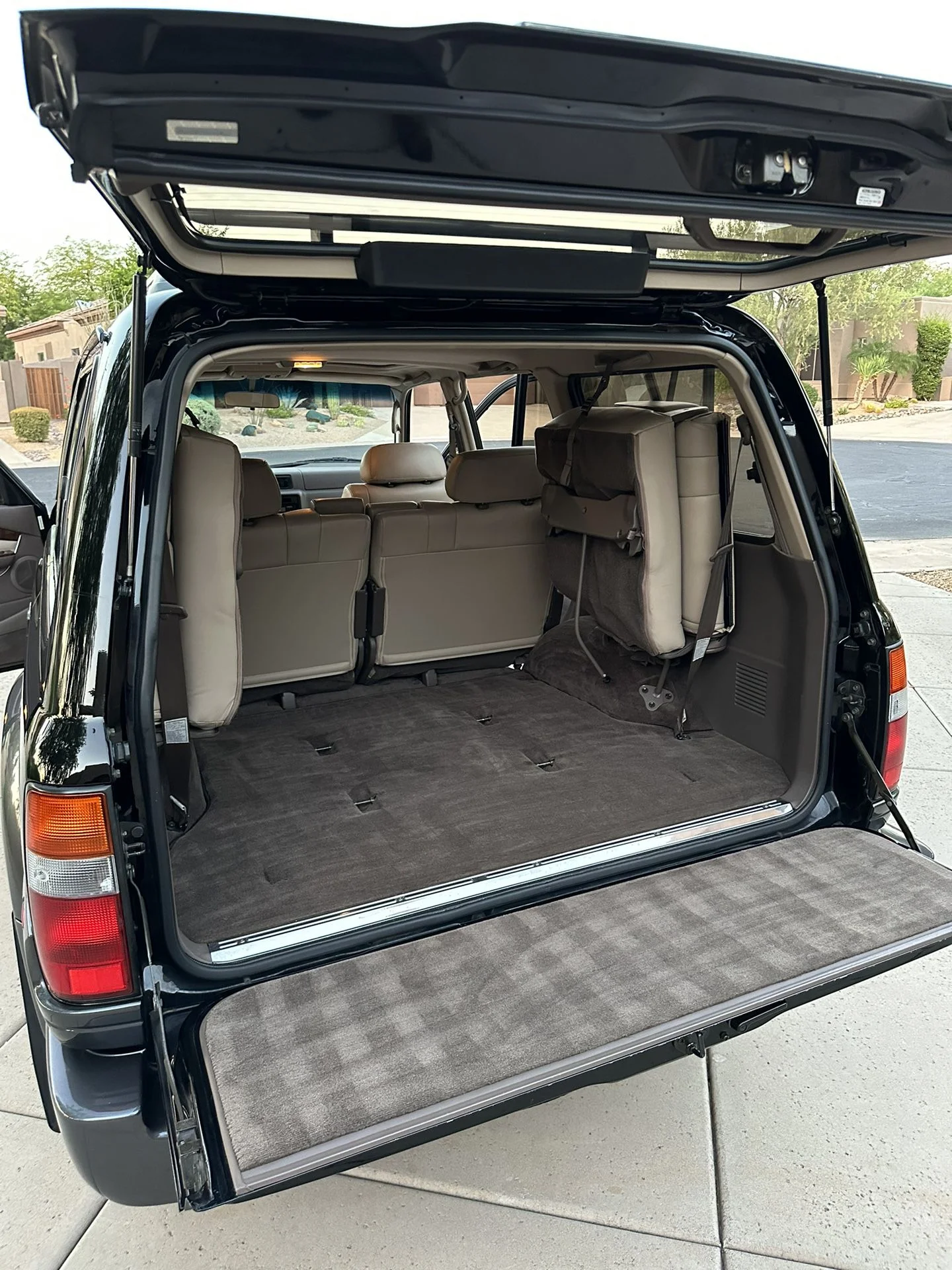 Lexus LX 450 8.webp