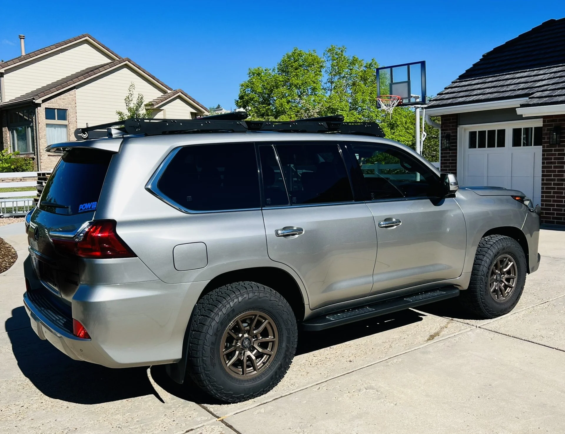 Lexus LX5.webp