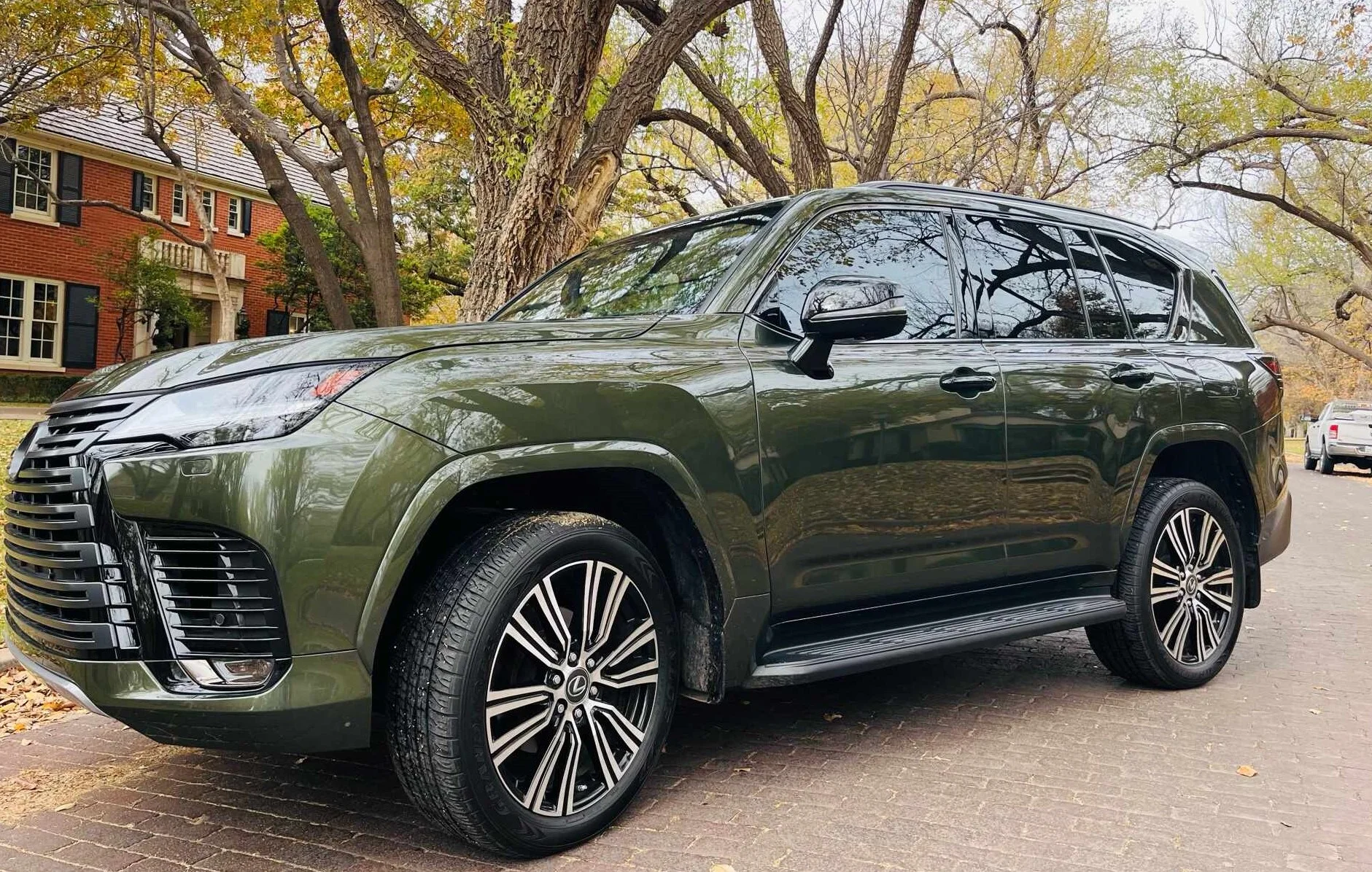 lexus lx600 (3).webp