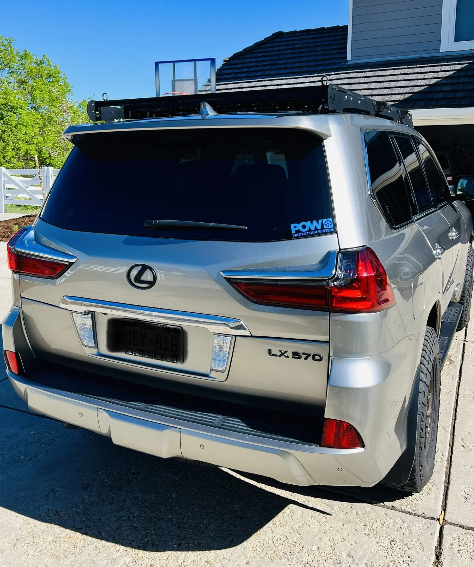 Lexus LX7.webp