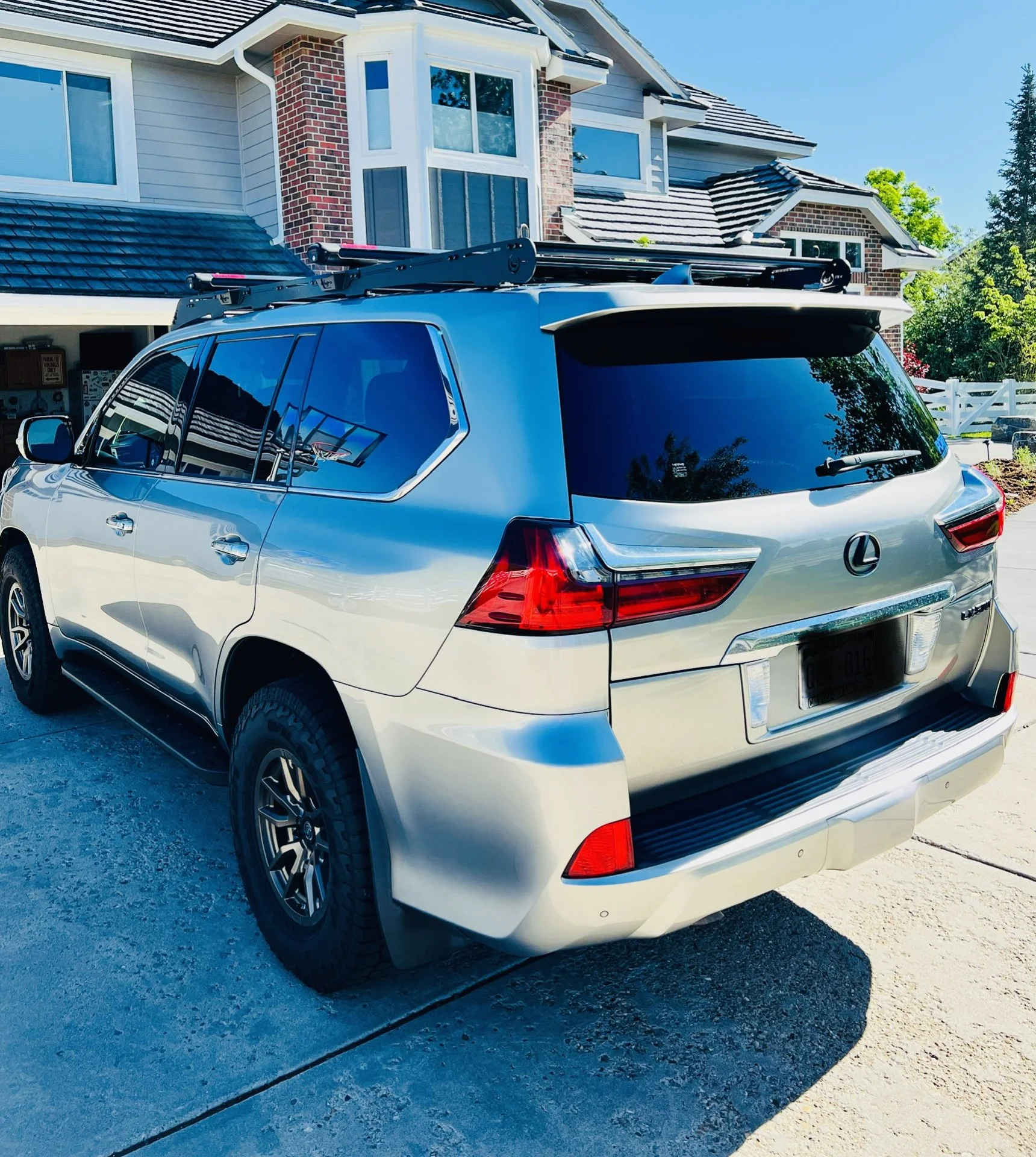 Lexus LX8.webp