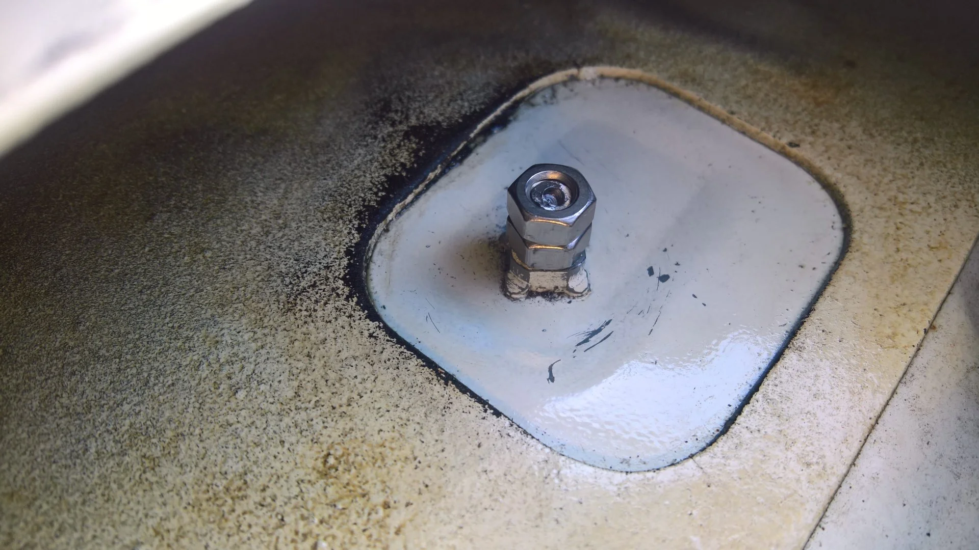 LIcense plate screw double nuts.jpg