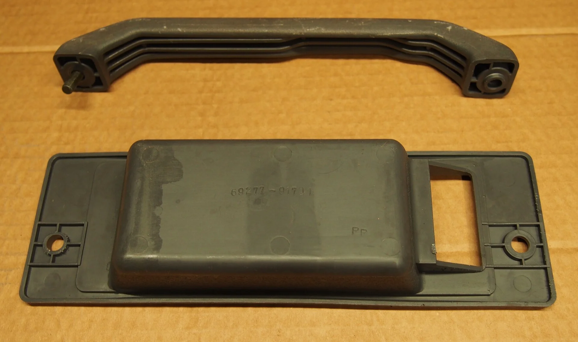 Liftgate handle and trim 2.webp