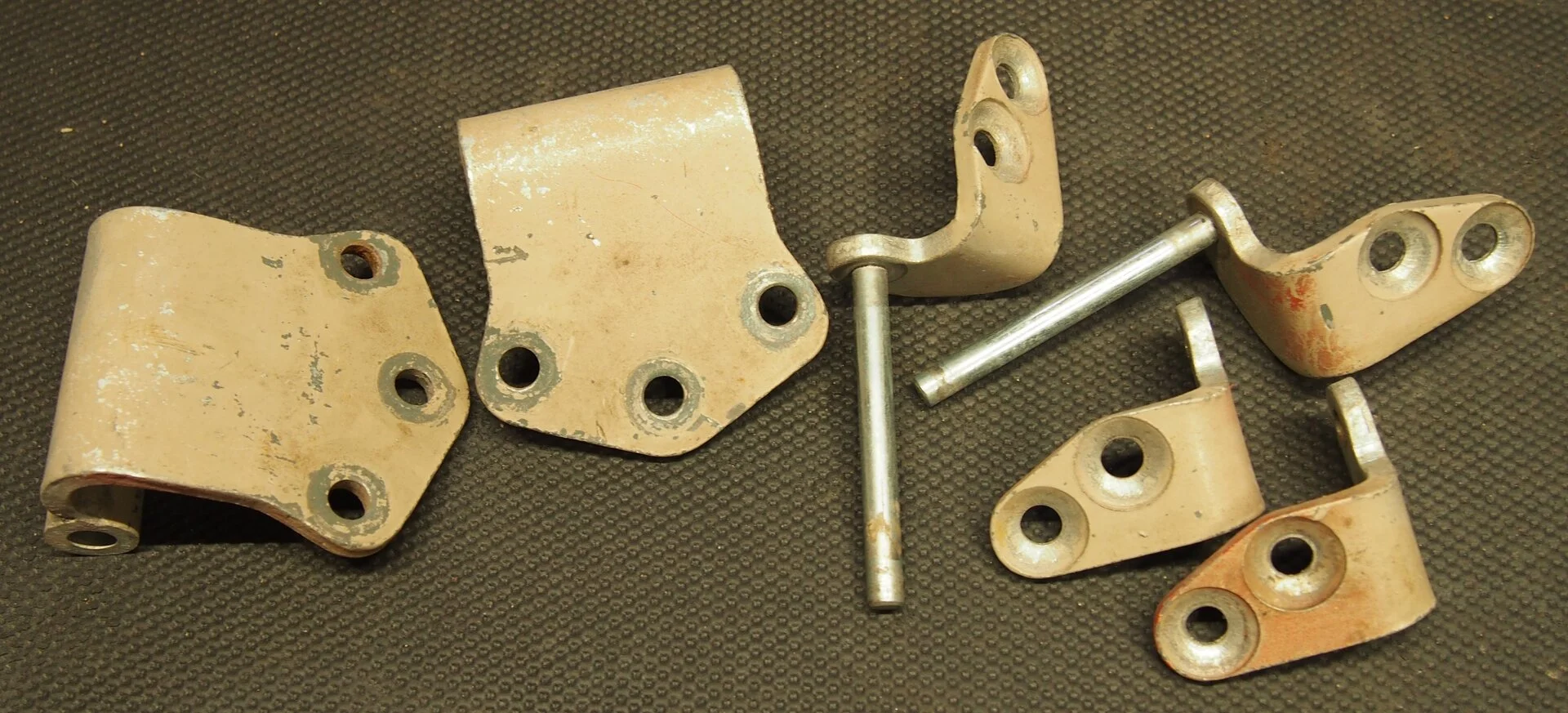 Liftgate hinges 2.webp