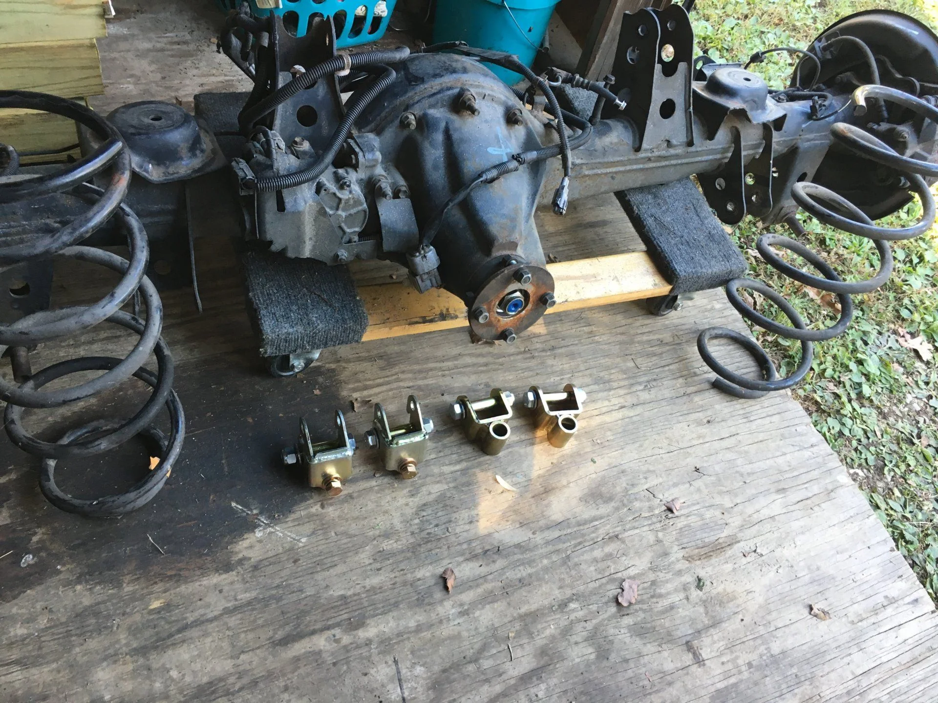 Locked Axle 1.webp