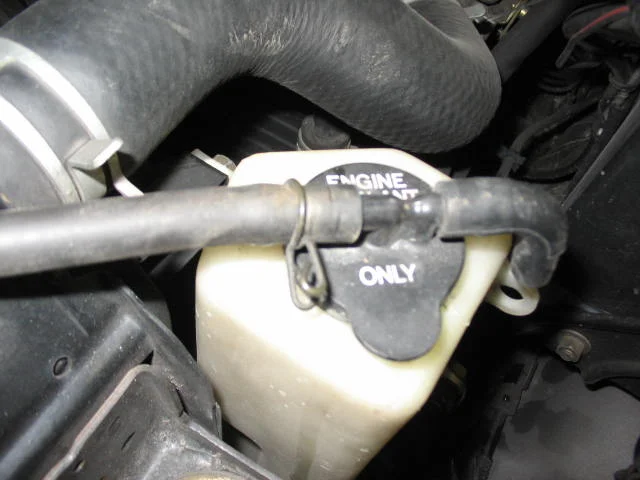 lower rad hose heater install HZJ77 010.webp