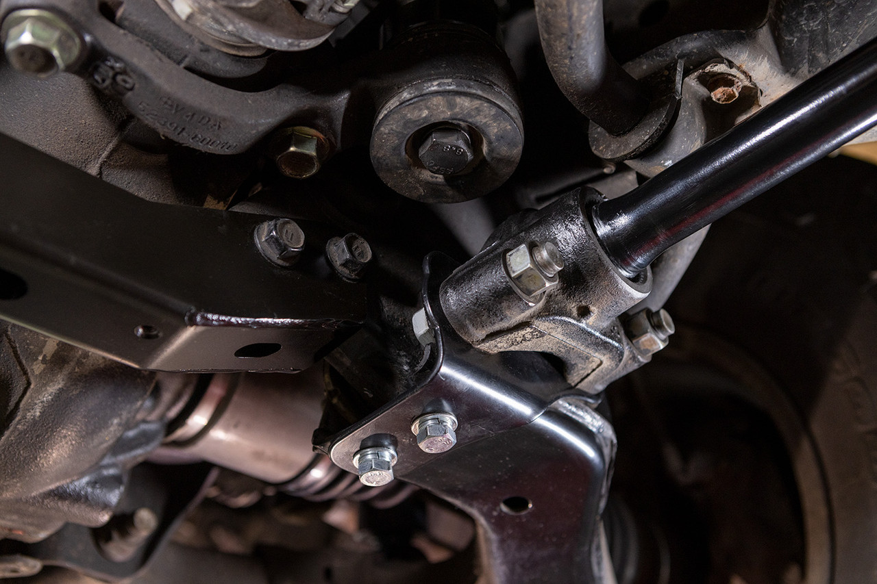 Lower_Control_Arm_Reinforcement_Brackets_Suited_For_Toyota_100_Series_Land_Cruiser_Lexus_LX470...jpg