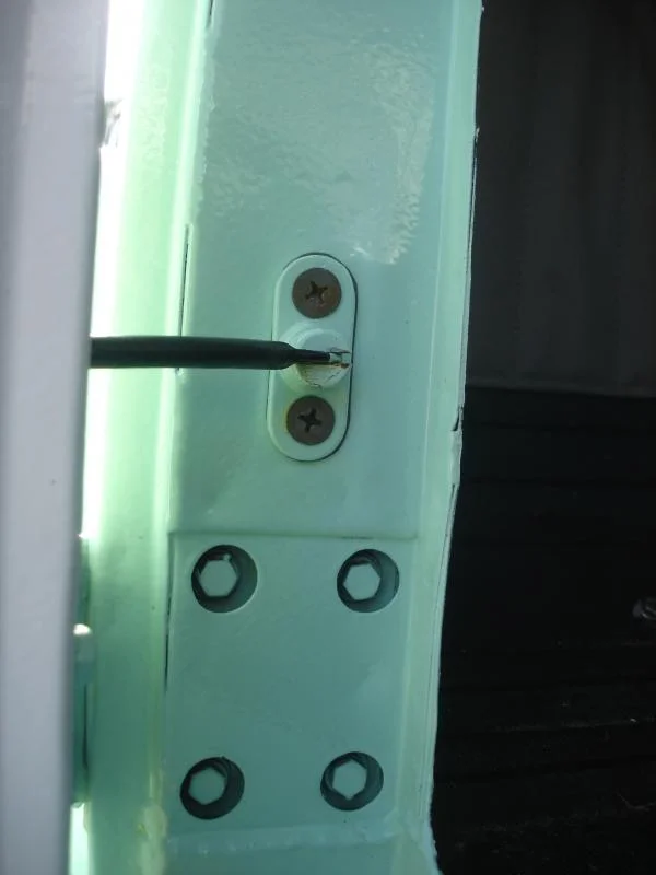 lv-doorlimiters 002.webp
