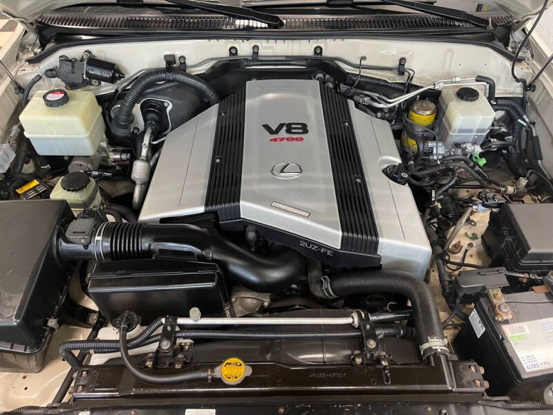 LX 470 engine 3.jpg