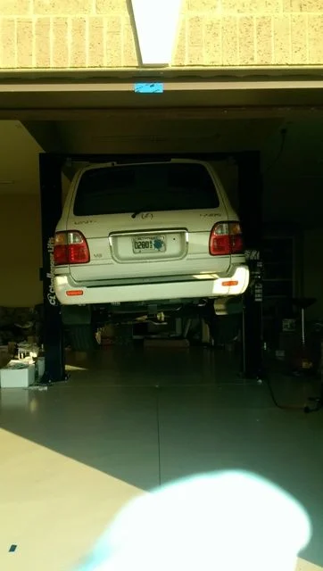 LX 470 lift 5.webp