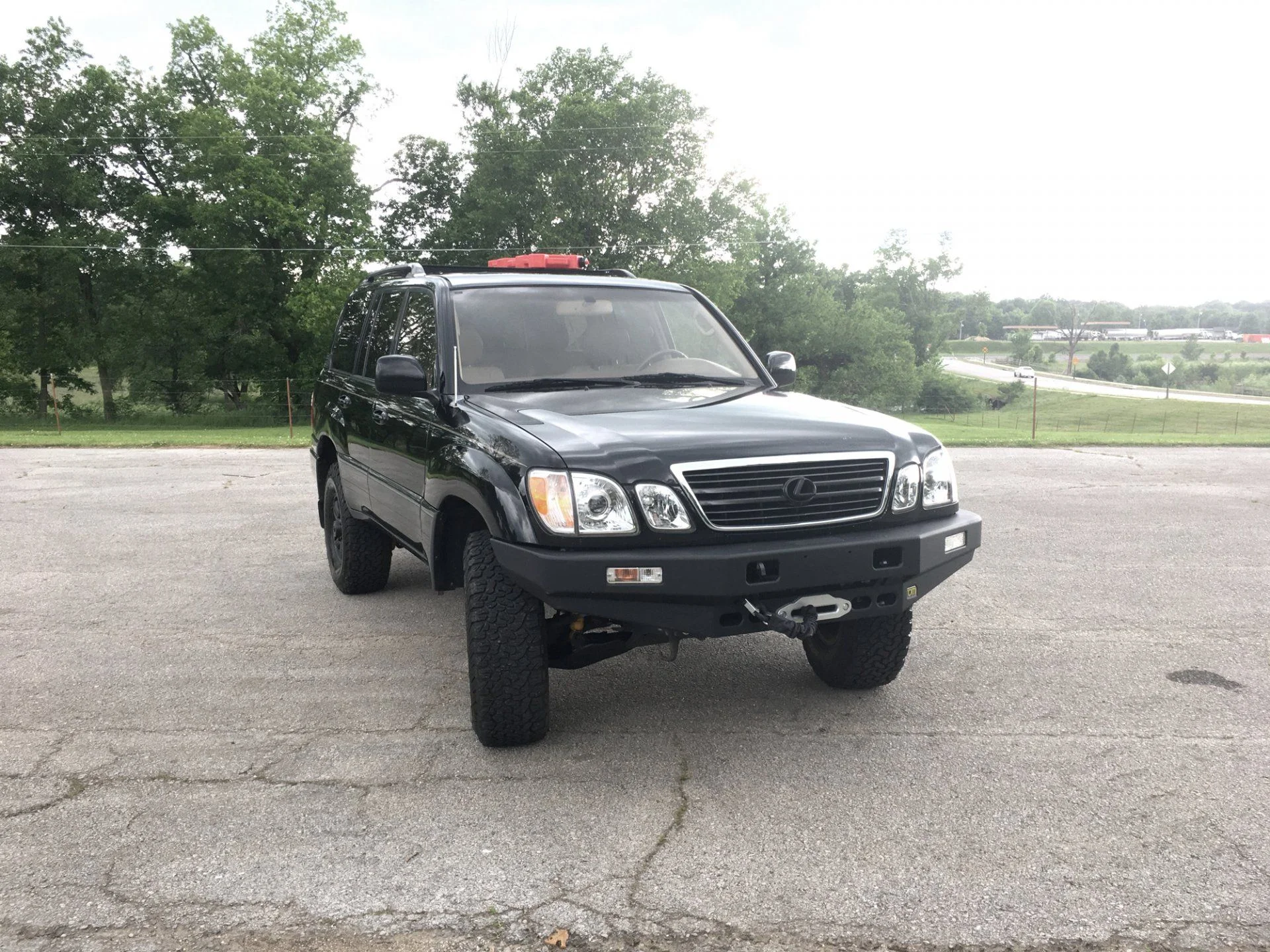 LX-Exterior-9.webp