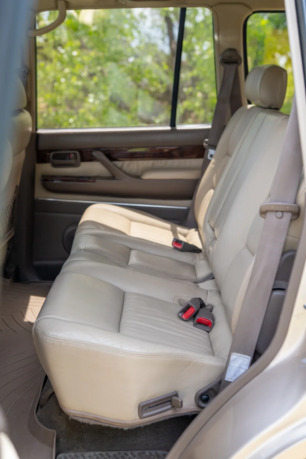 LX450-1.jpg