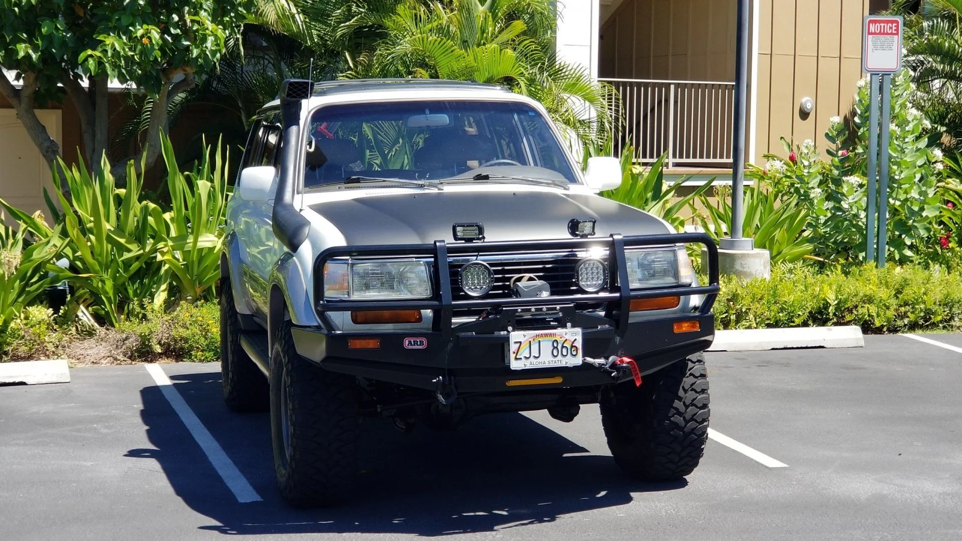LX4502.webp