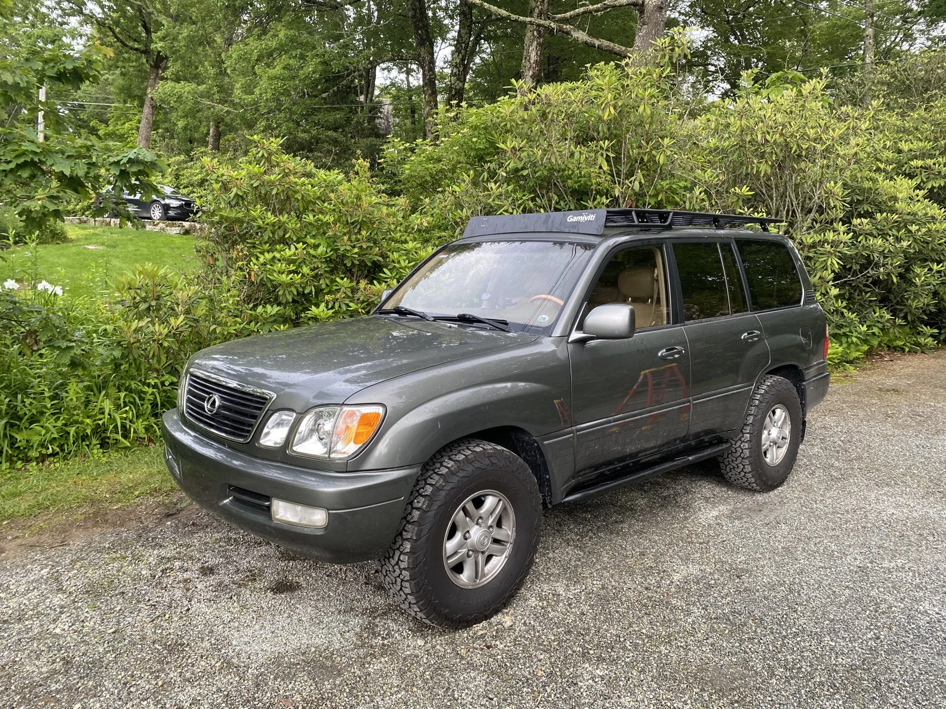 LX470-00054.webp