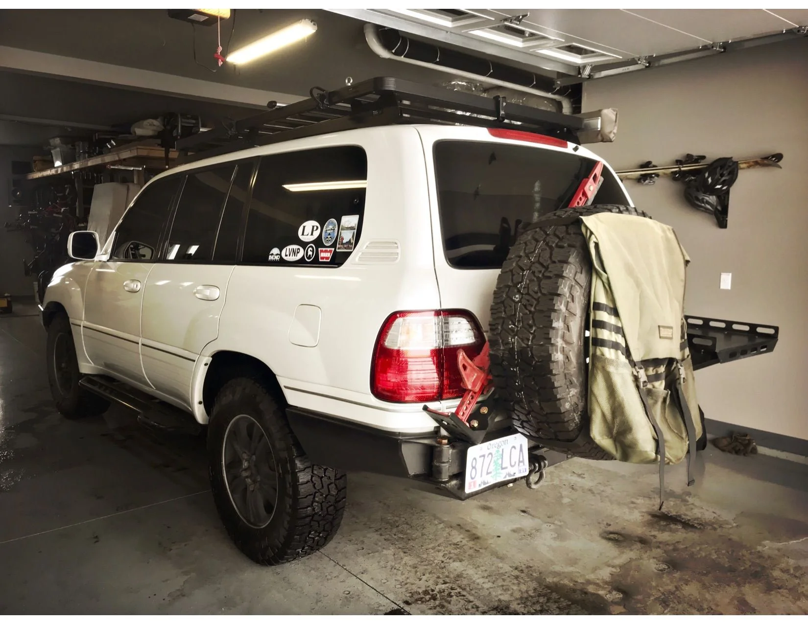 LX470 2.webp
