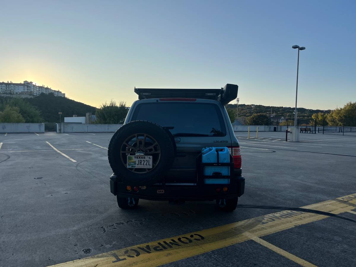 LX470 4.jpg