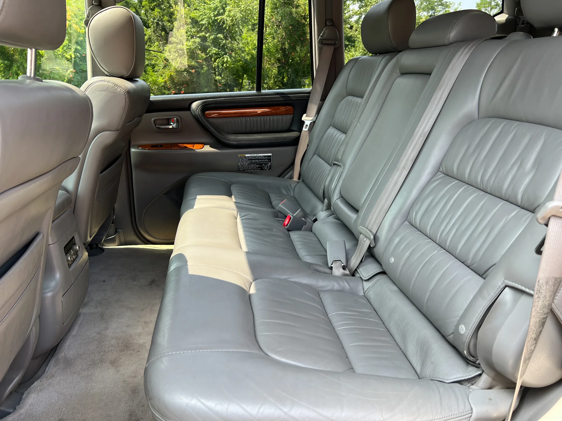 LX470-52.webp