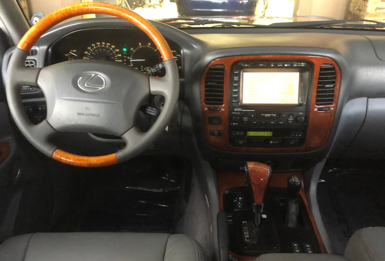 LX470 Center dash 1.webp