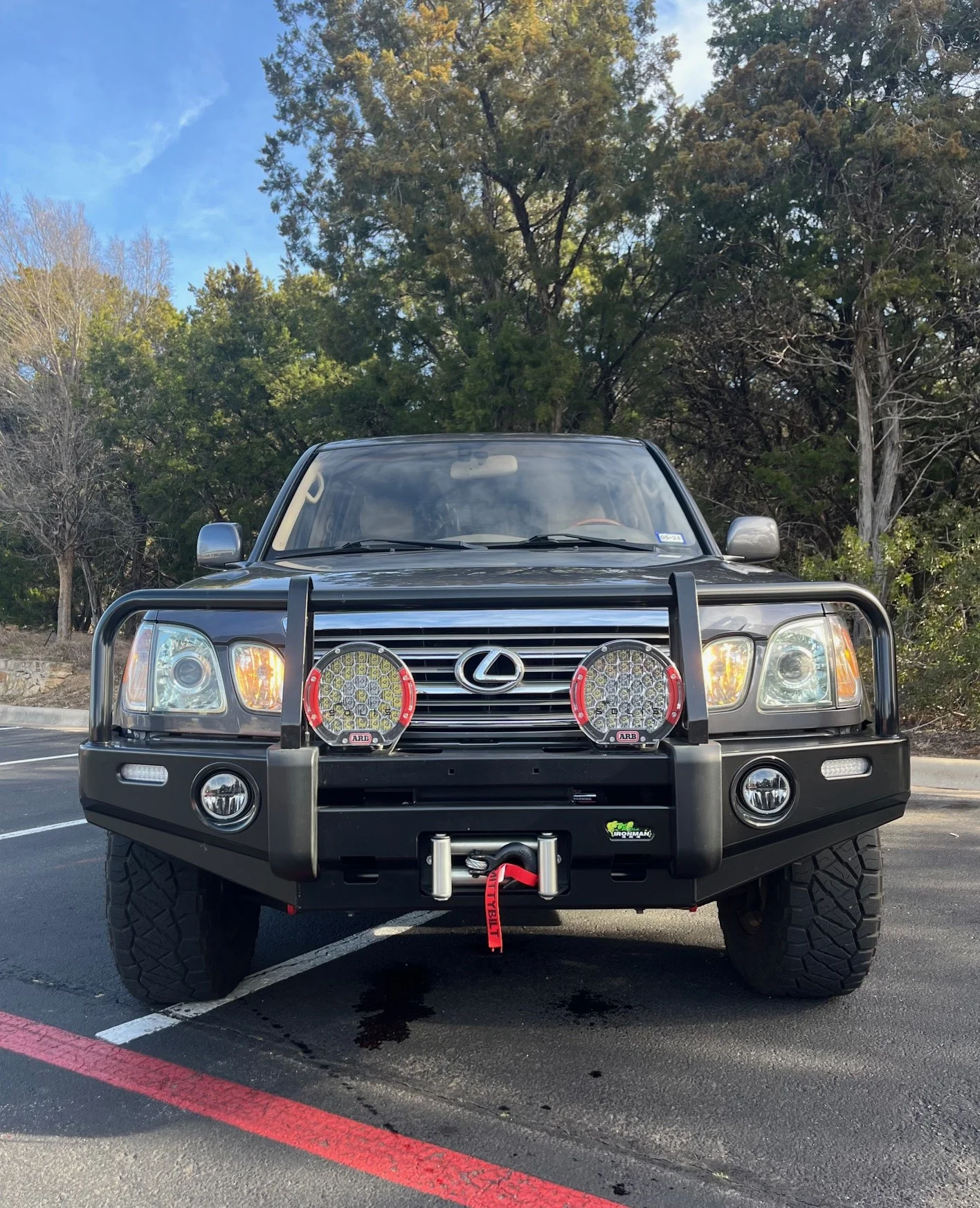 LX470 Front.jpg