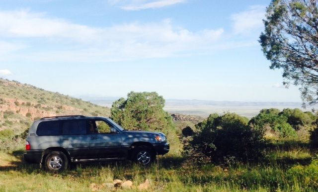 LX470.jpg