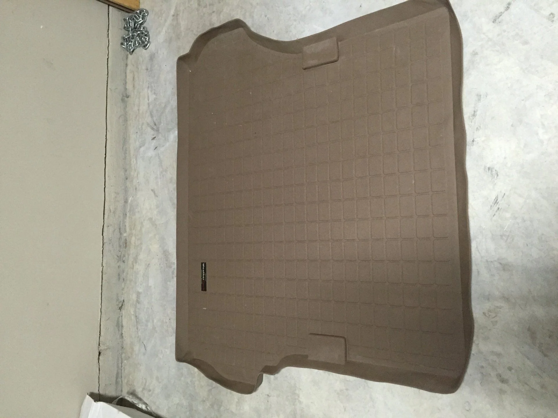 LX470 Mat 1.webp
