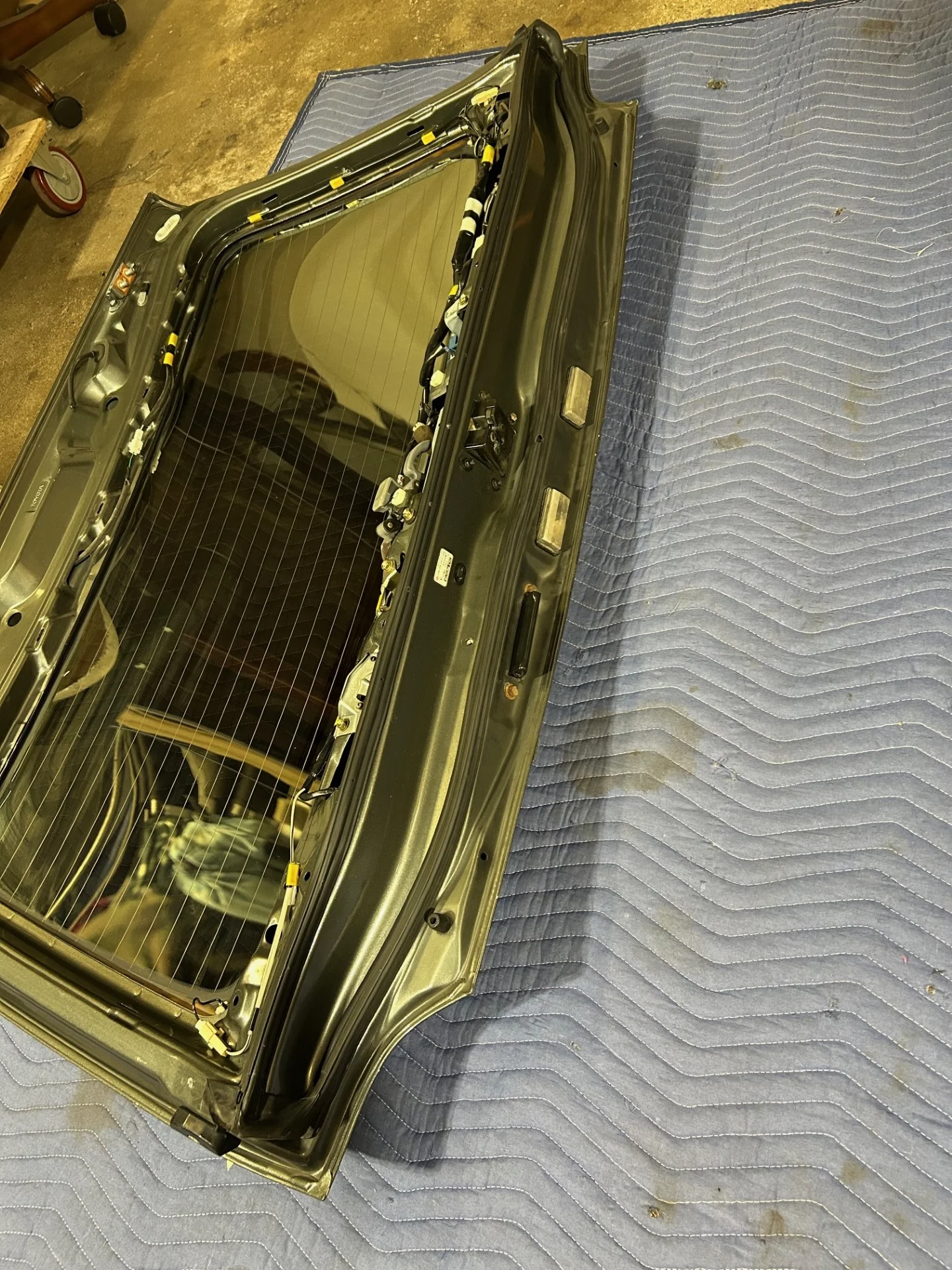 LX470 Rear Hatch 4.webp