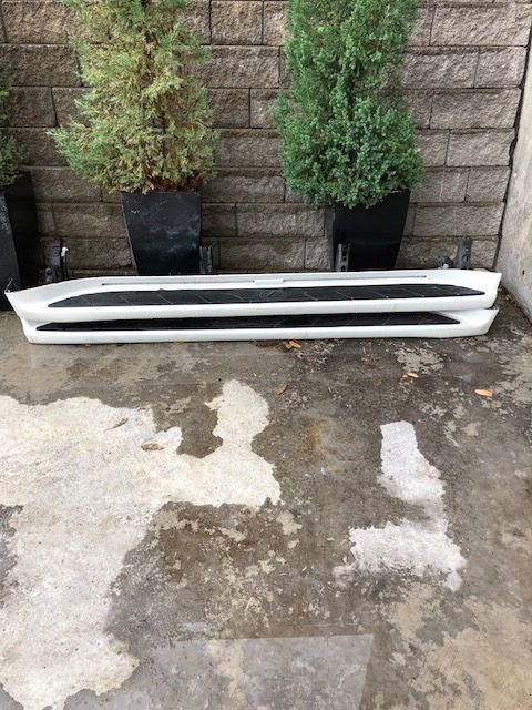 LX470 Running Boards.jpg