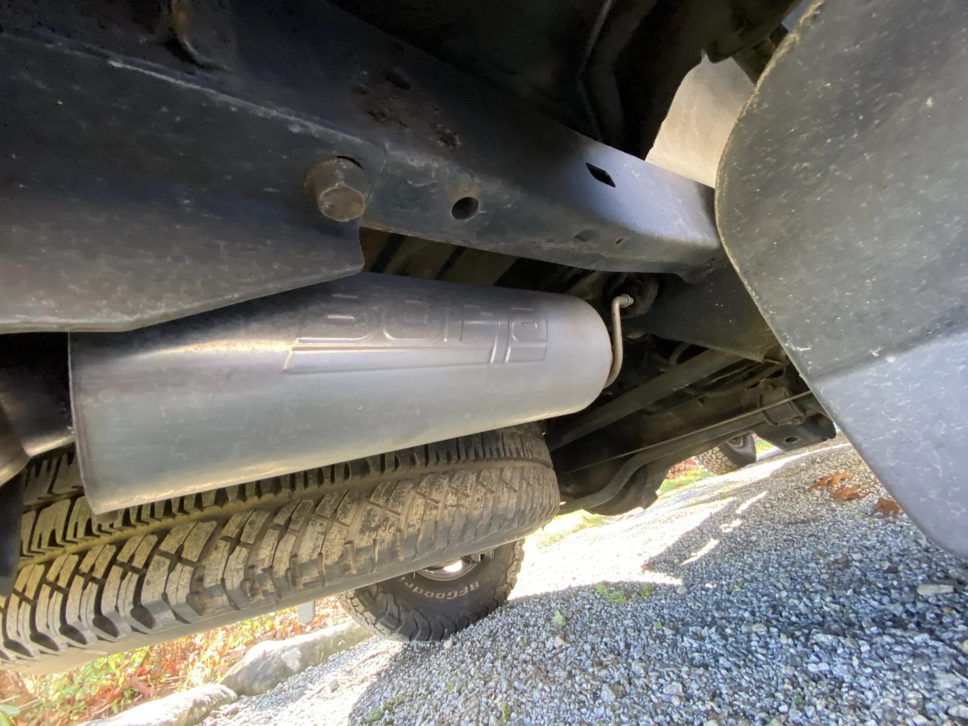 LX470-Undercarriage8.webp