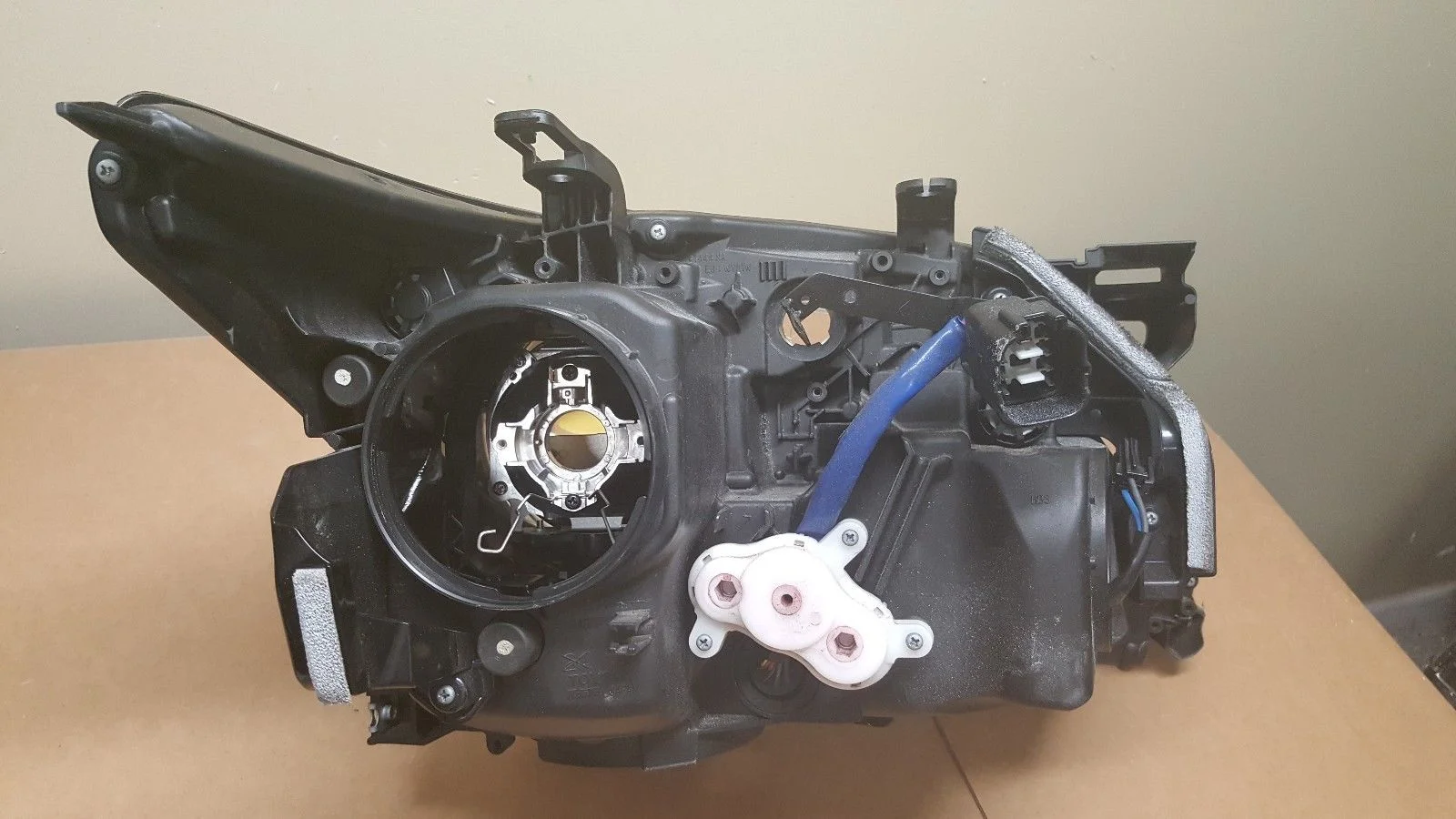 LX570 headlight.webp