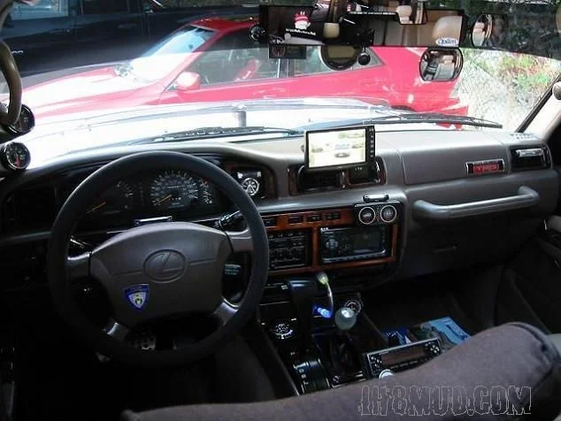 LX_interior.webp