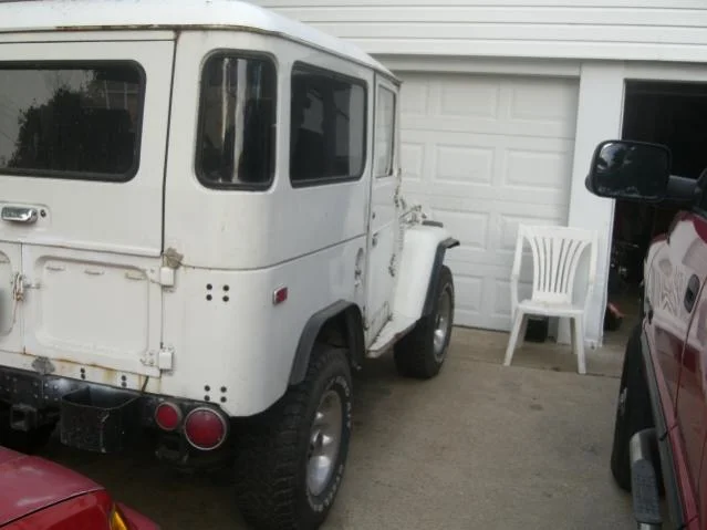 Marvin's 1970 FJ40 2.webp