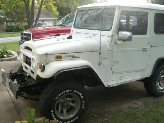 Marvin's 1970 FJ40 4.webp