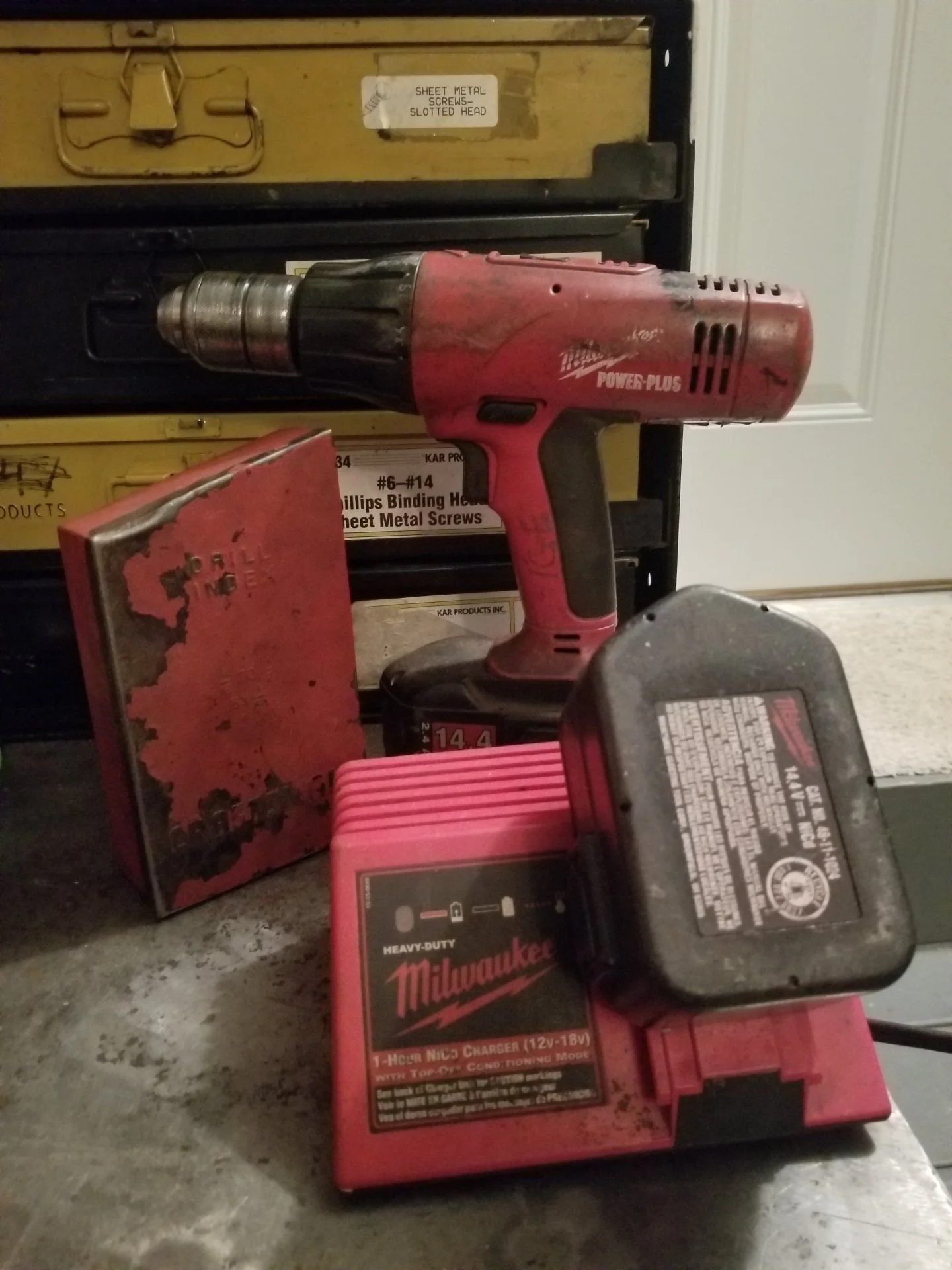 milwaukee drill.jpg