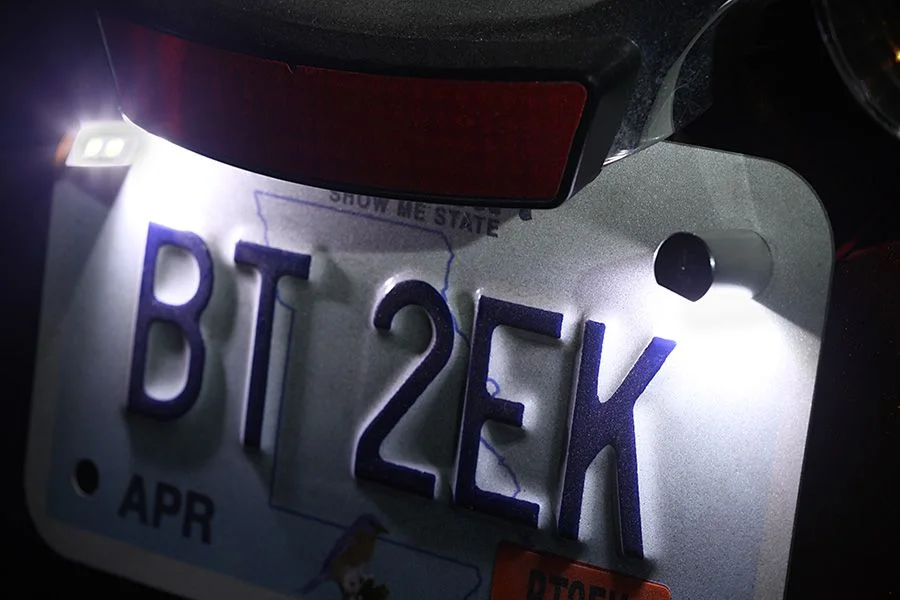 miniature-led-license-plate-bolt-harley.webp