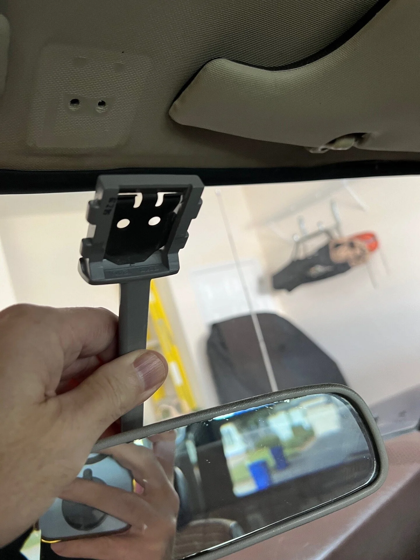 mirror.webp